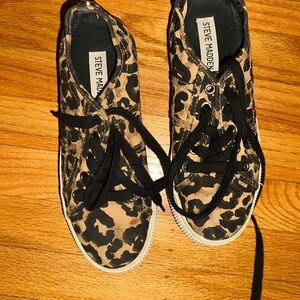 Steve Madden Kids Black and Tan Leopard Sneakers